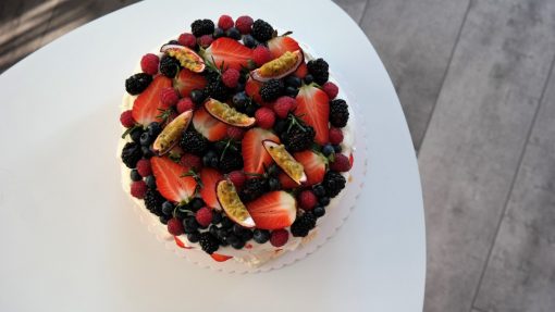 Pavlová torta s ovocím FRESH SNACK TRenčín