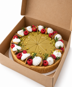 Cheesecake s pistáciovou ganache a zdobením